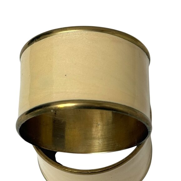 Set of 4 Napkin Rings Vintage Beige Enamel Brass Gold Tone Metal - Picture 3 of 7